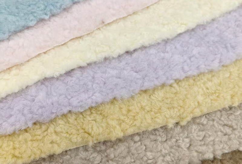 750mg*160cm Gardenia malaking particle plush fabric