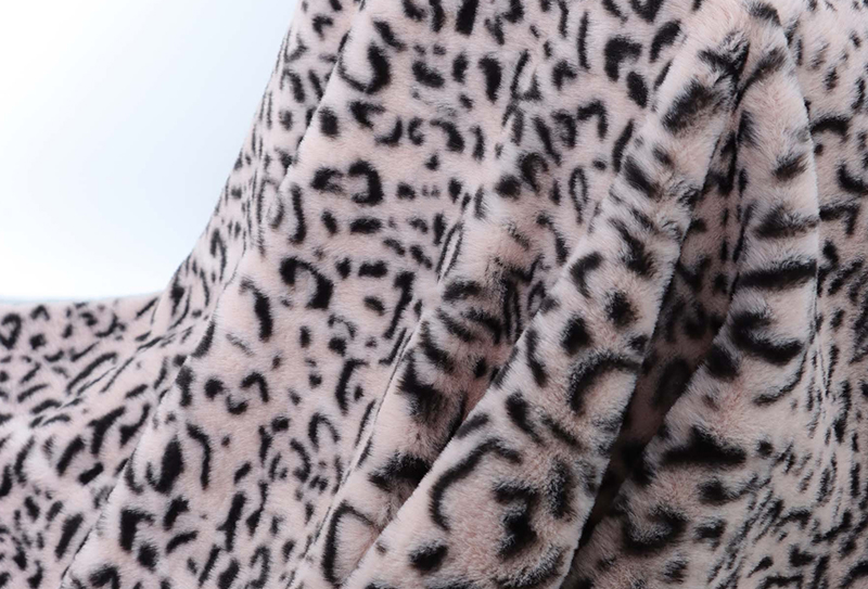 500mg*160cm Leopard loop rabbit fur print plush fabric 500mg*160cm Leopard loop rabbit fur print plush fabric